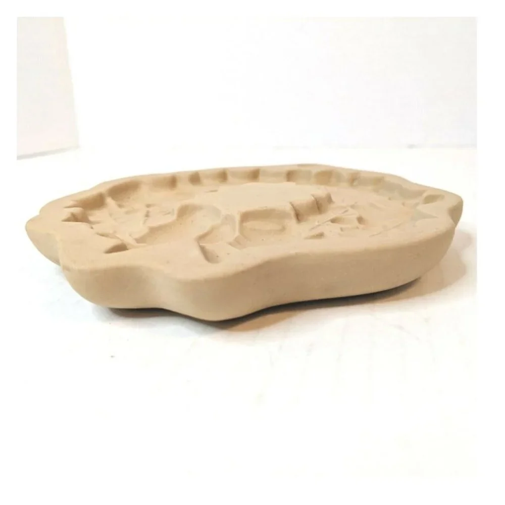 Brown Bag Cookie Art Holly Wreath Clay Mold Hill Design 1988 Christmas Holiday